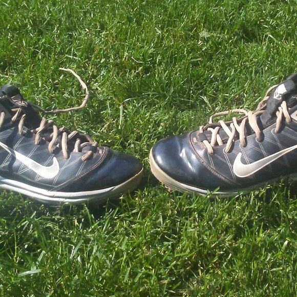 Nike Baseball Cleats - Picture 5 of 10